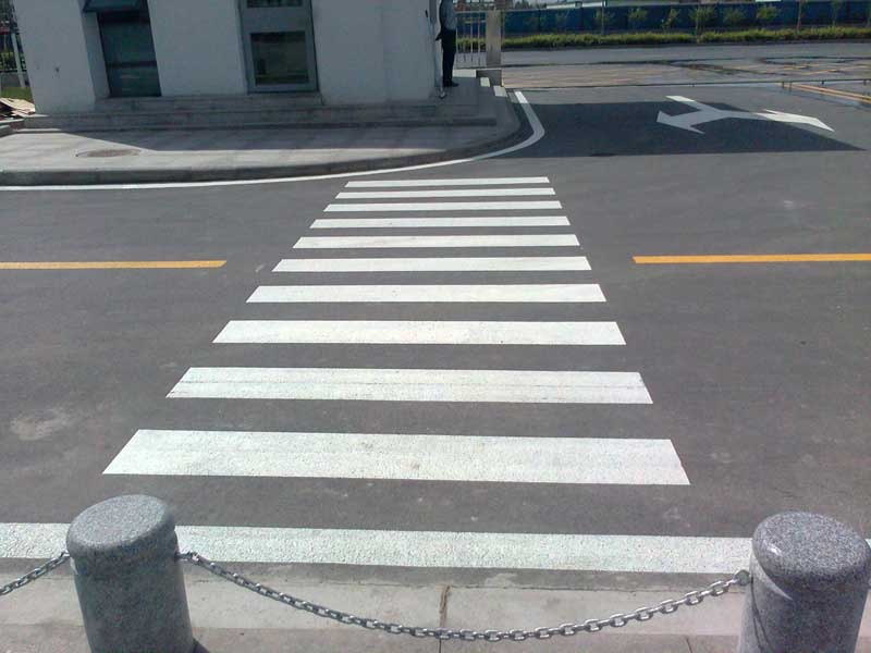 東莞市道路劃線工程，道路標(biāo)線施工廠家